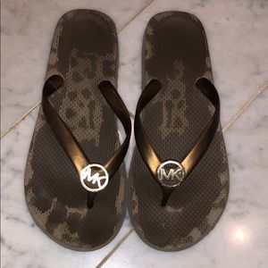 Michael Kors Flip flops